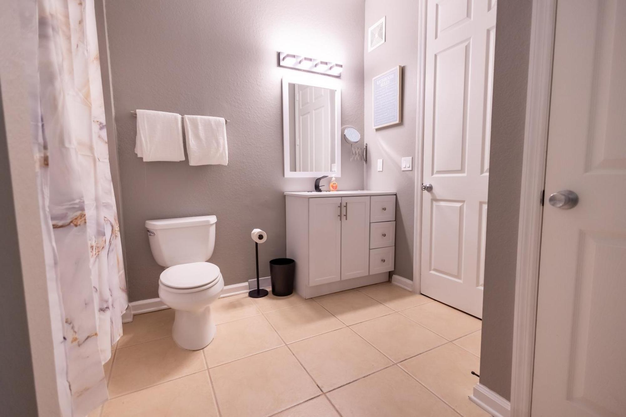 Disney Parks- International Dr - Orlando Luxury Condominium- Fully Equipped - 3Bed & 2 Bath- Exterior photo