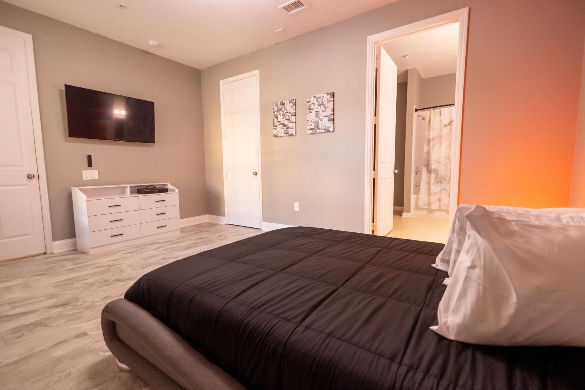 Disney Parks- International Dr - Orlando Luxury Condominium- Fully Equipped - 3Bed & 2 Bath- Exterior photo