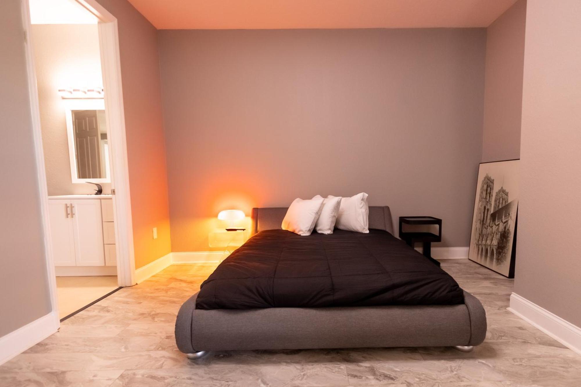 Disney Parks- International Dr - Orlando Luxury Condominium- Fully Equipped - 3Bed & 2 Bath- Exterior photo